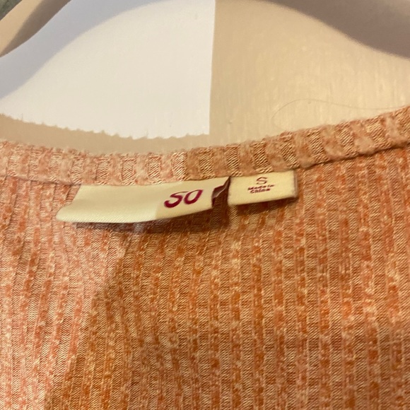 pink crop sweater - Picture 3 of 6